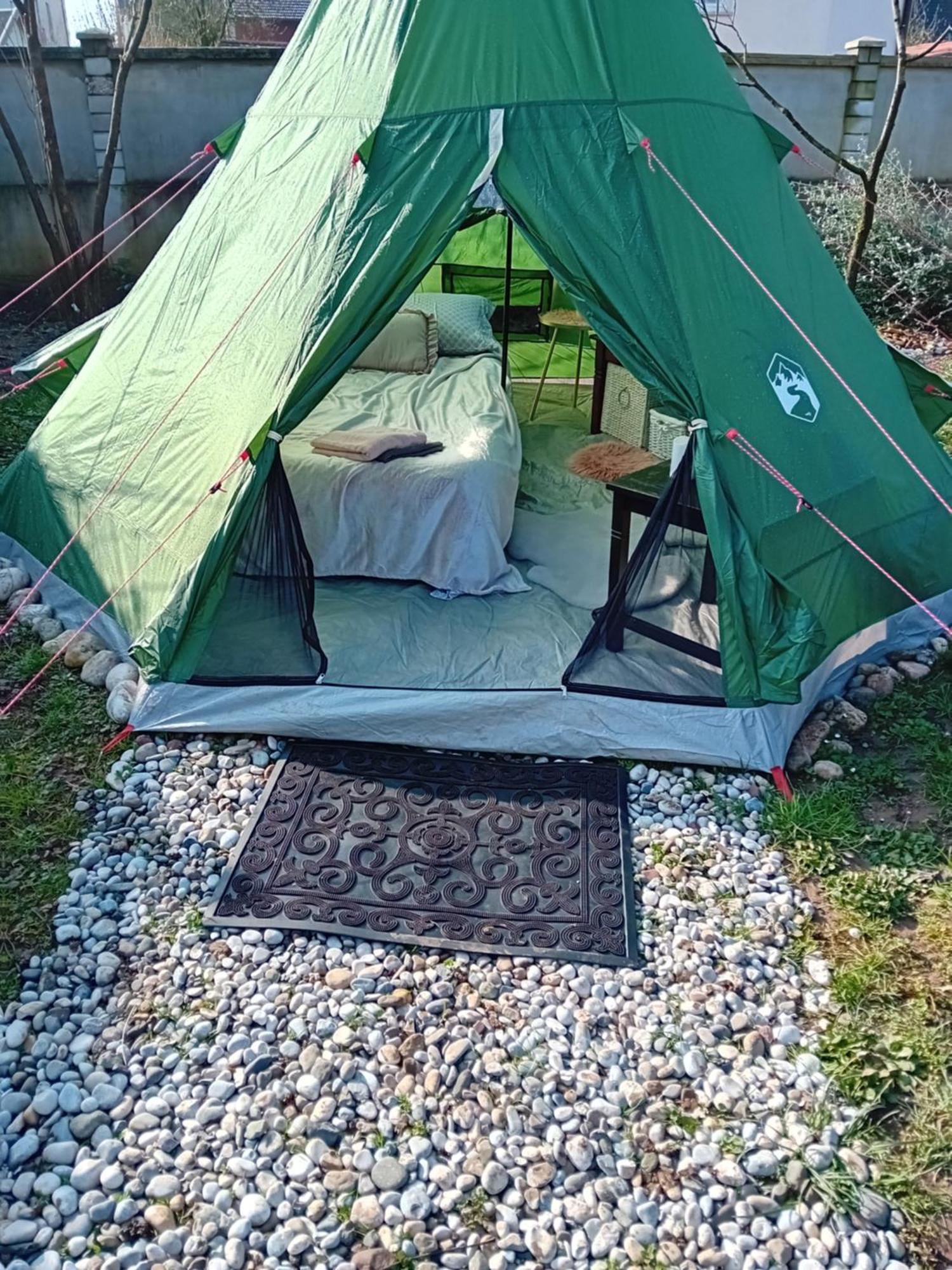 Indian Tent Tipi In Shared Lot And Shared Bathroom Mrse Exterior foto